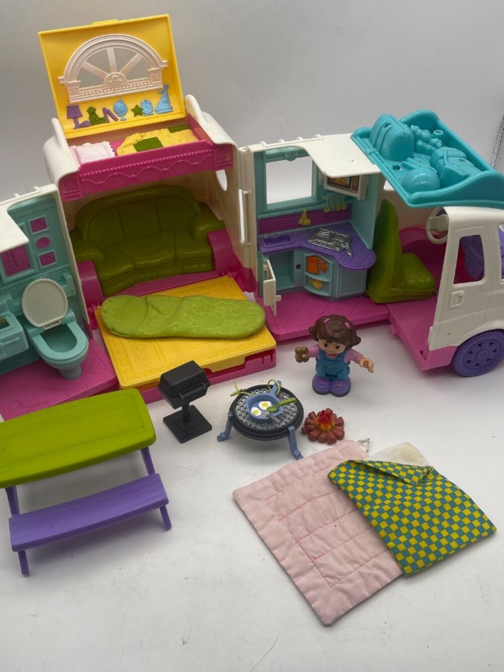 2011 Fisher Price RV Loving Family Beach Vacation Mobile Home Camper Van
